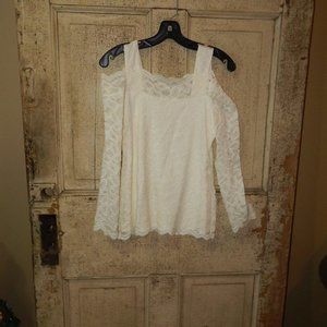 Chico's Lace Cold Shoulder Womens Top Size 0 (CC-52)
